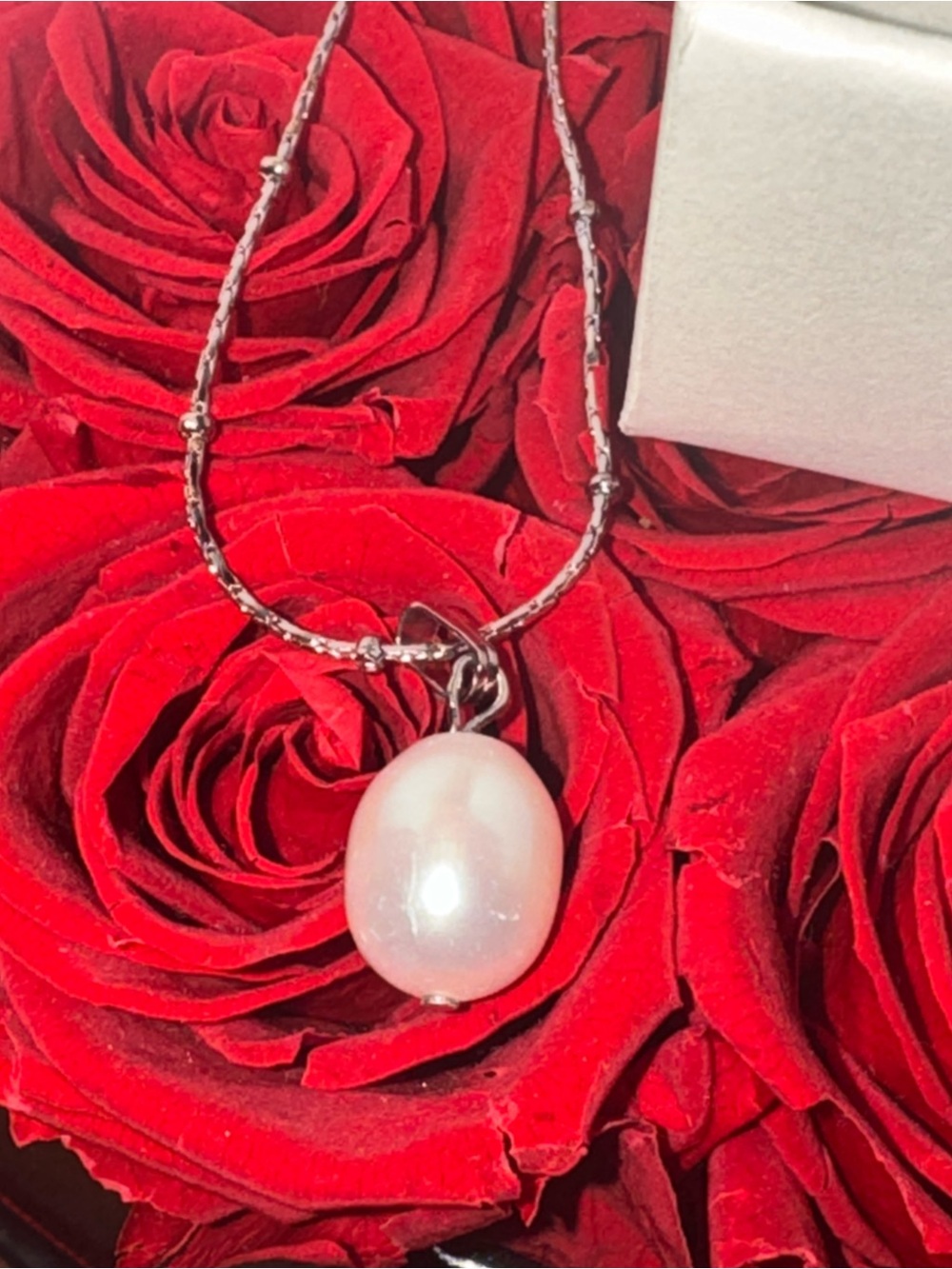Haelira Genuine Cultured Freshwater Pearl Pendant Necklace Gift Set